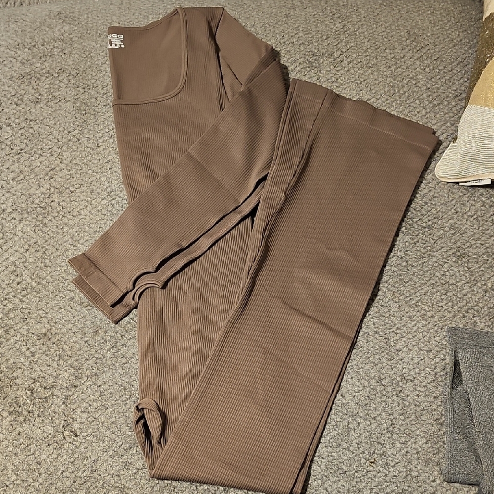 Elegant Taupe Ribbed Jumpsuit
